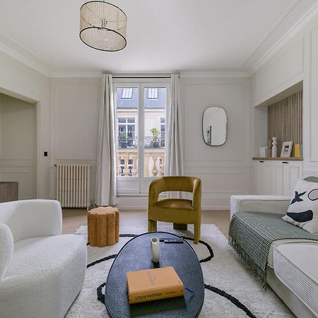 Poetic Stay - Champs Elysees Париж Экстерьер фото