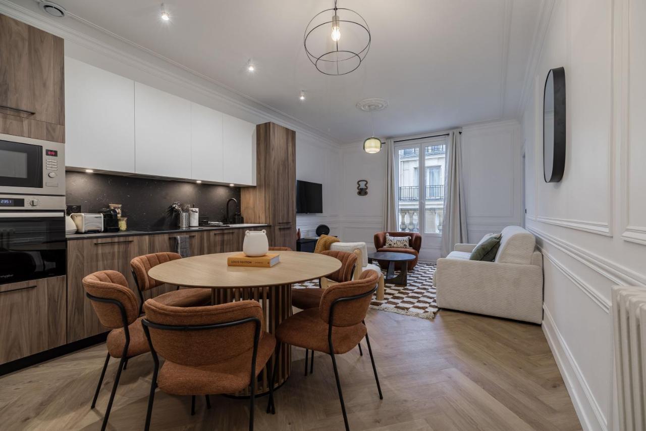 Poetic Stay - Champs Elysees Париж Экстерьер фото