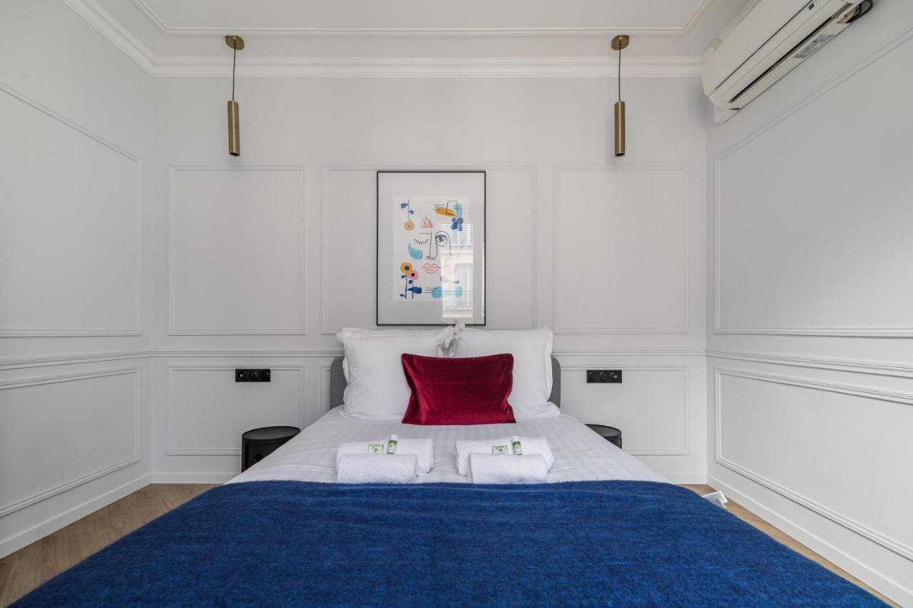 Poetic Stay - Champs Elysees Париж Экстерьер фото