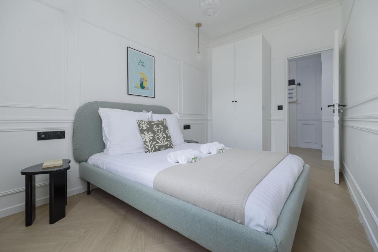 Poetic Stay - Champs Elysees Париж Экстерьер фото