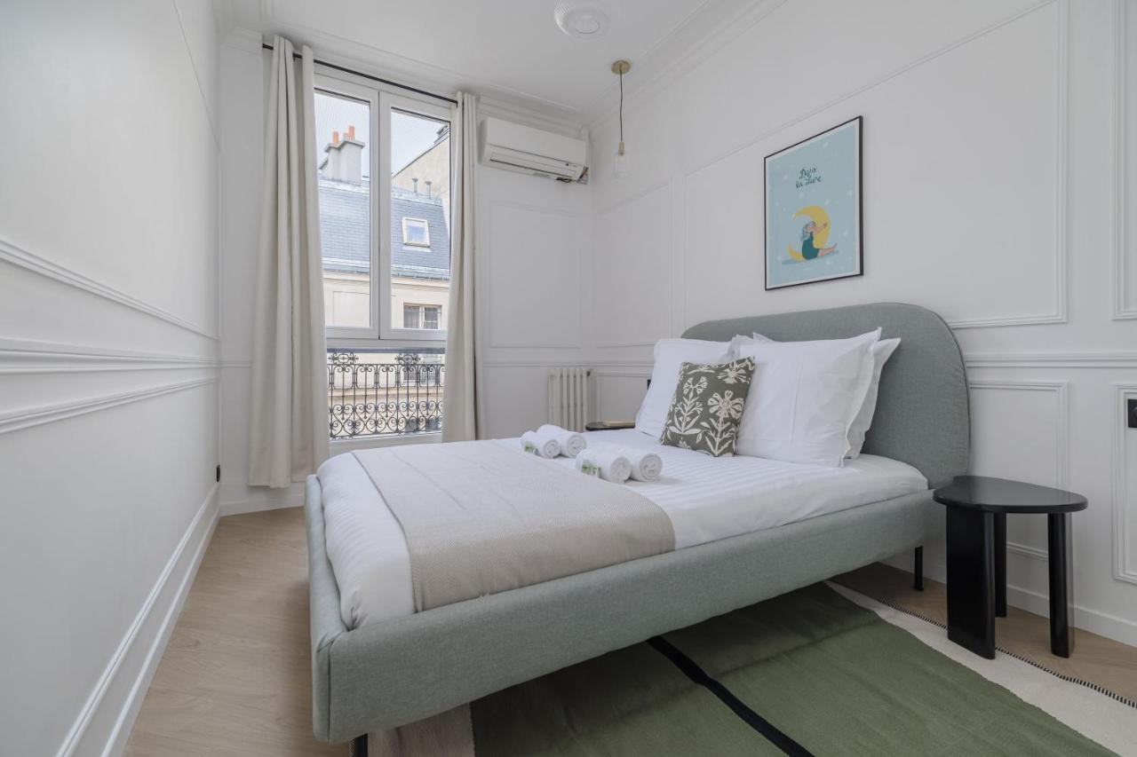 Poetic Stay - Champs Elysees Париж Экстерьер фото