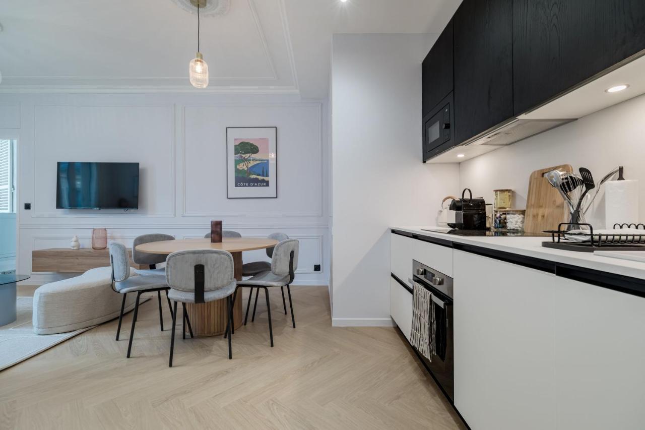 Poetic Stay - Champs Elysees Париж Экстерьер фото