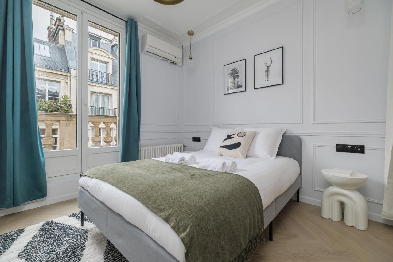 Poetic Stay - Champs Elysees Париж Экстерьер фото