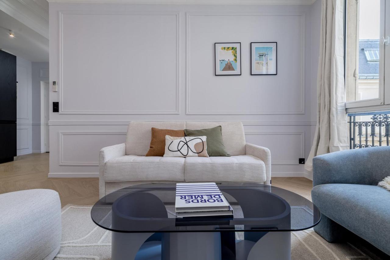 Poetic Stay - Champs Elysees Париж Экстерьер фото