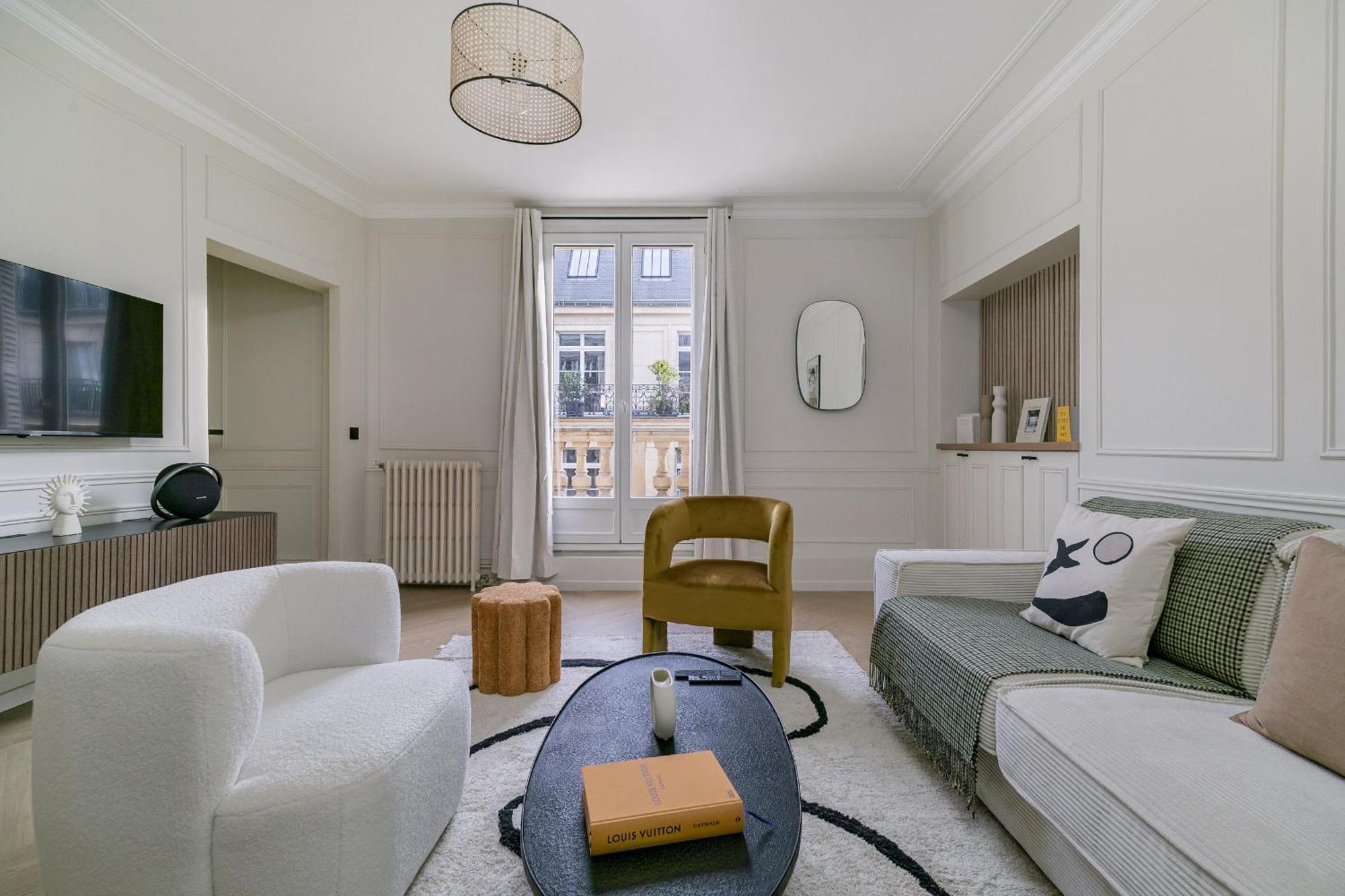 Poetic Stay - Champs Elysees Париж Экстерьер фото