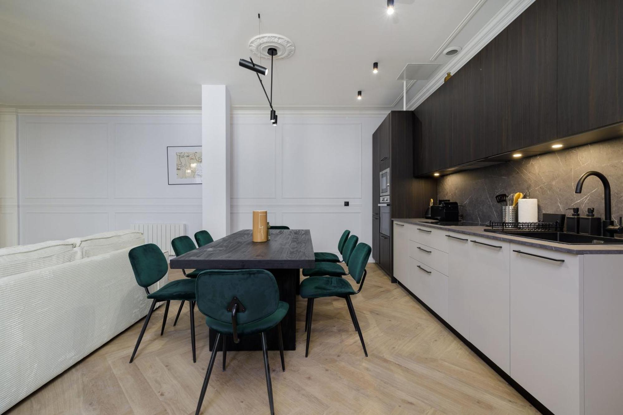 Poetic Stay - Champs Elysees Париж Экстерьер фото